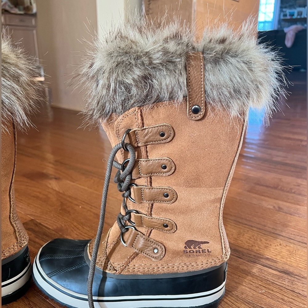 Sorel Joan of Arctic waterproof snow boots size 7